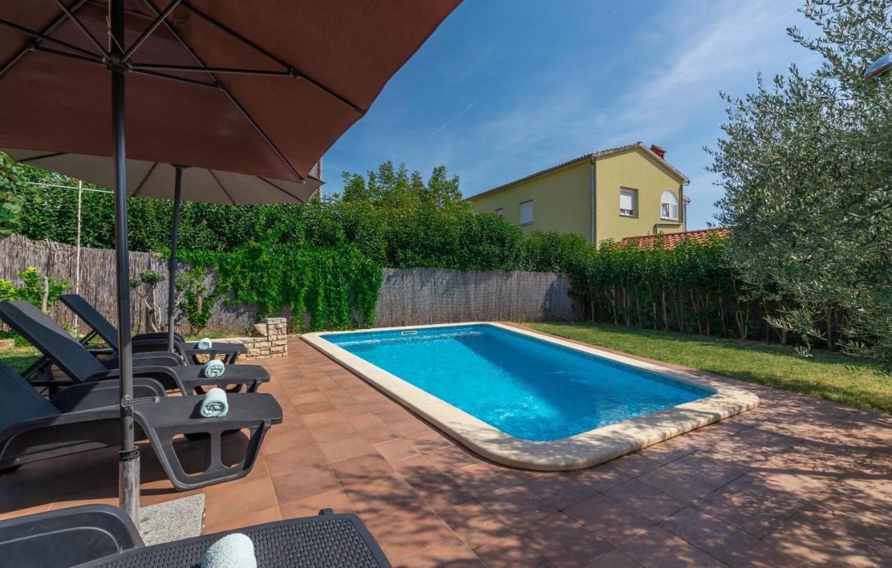 Villa Lucas Novigrad  Exterior photo